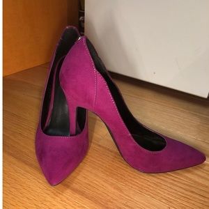 Magenta/pink Guess heels